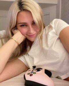 Sunny Ray Age, Height, Weight, Wiki, Bio, Net Worth, Boyfriend & More